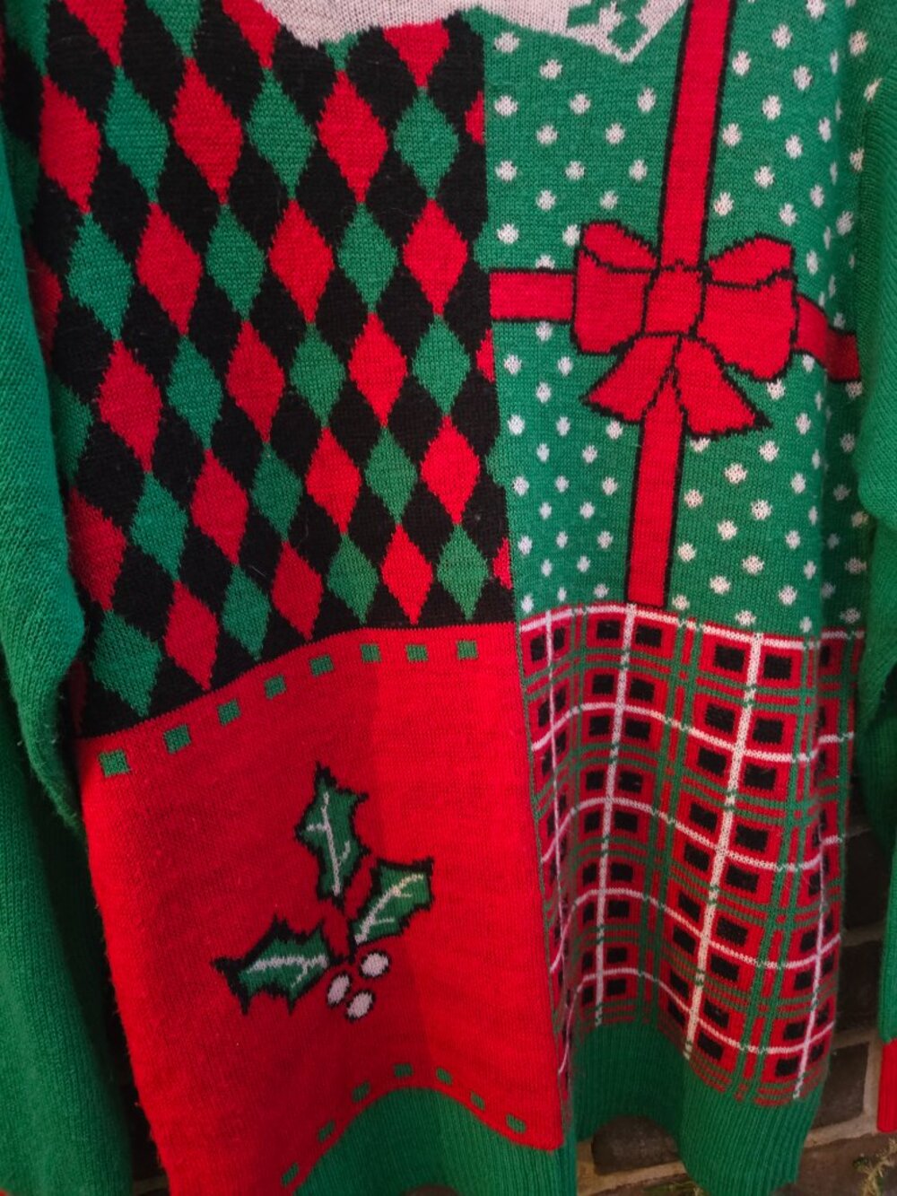 CHRISTMAS SWEATER - Picture 3 of 3